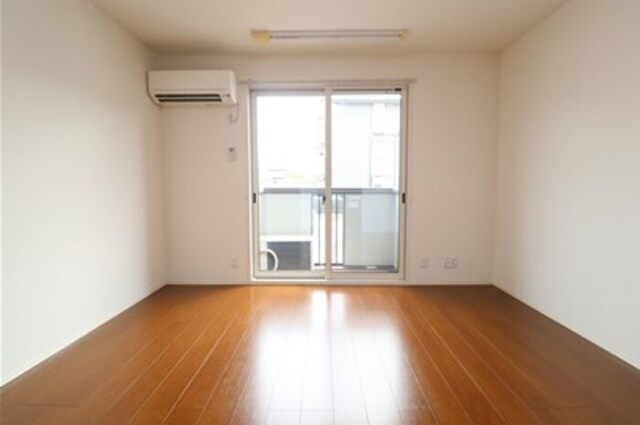 その他部屋・スペース　洋室８帖