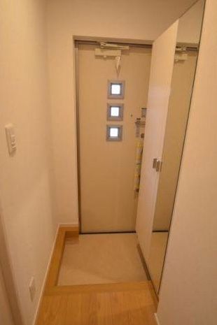 玄関　別号室参考写真です。