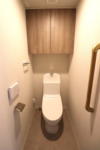 トイレ　落ち着いたトイレです