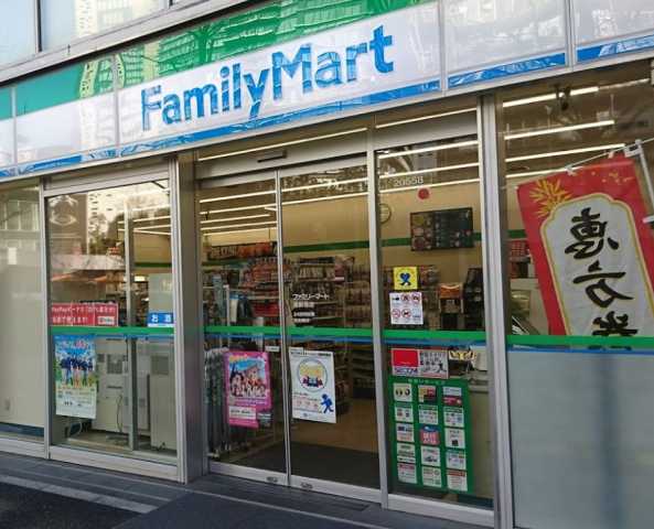 コンビニ　ファミリーマート　東新宿店（コンビニ）まで73m