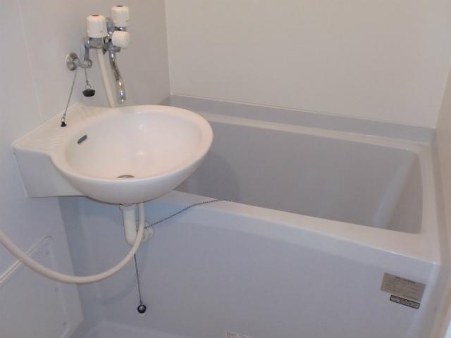 バス・シャワールーム　バス