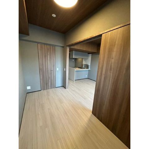 居室・リビング　室内