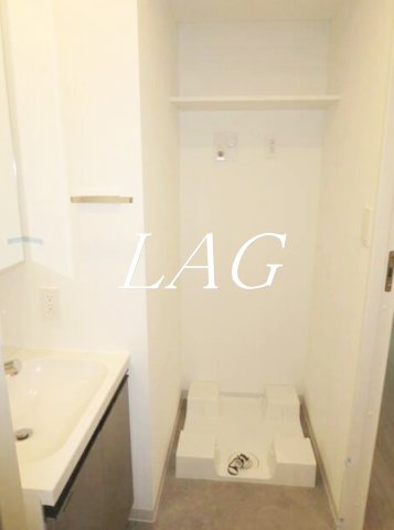 その他設備　室内洗濯置き場です。