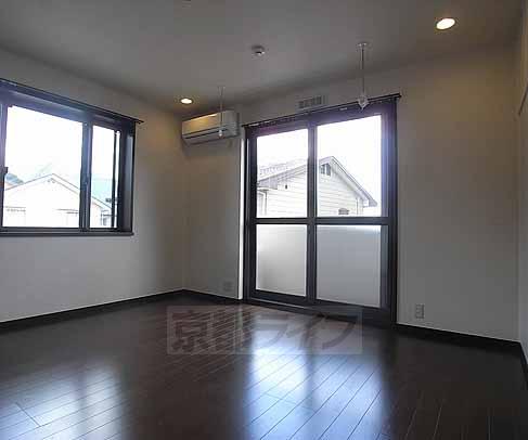 居室・リビング　同系写真です。