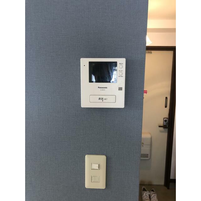 セキュリティ　モニタ付きインターフォン