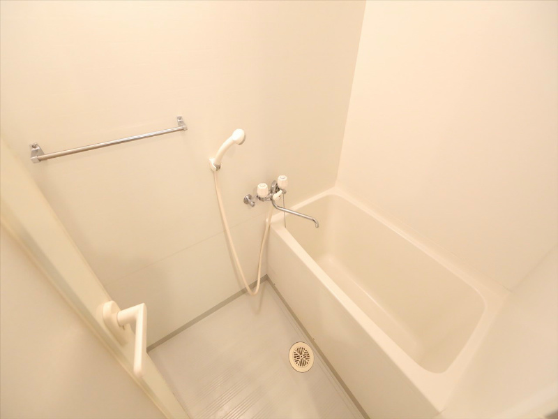 バス・シャワールーム　バスルーム　バス・トイレ別