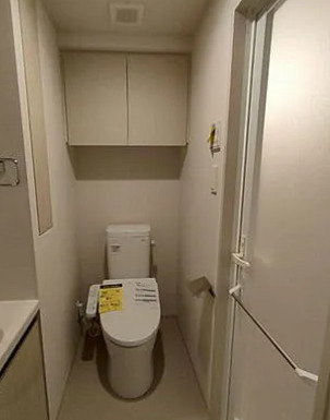 トイレ　同タイプ部屋　参考写真です