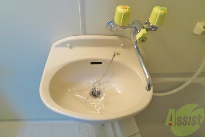 洗面設備　洗面台はこちら。朝の身支度はここでばっちり。