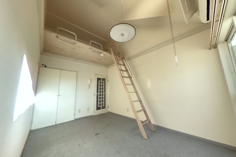 居室・リビング　別室参照