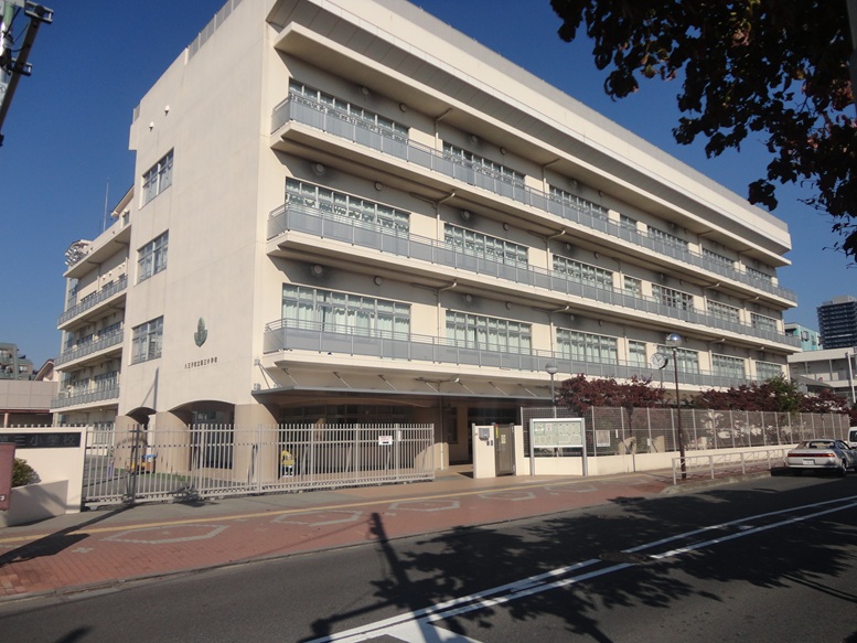 小学校　八王子市立第三小学校（小学校）まで441m