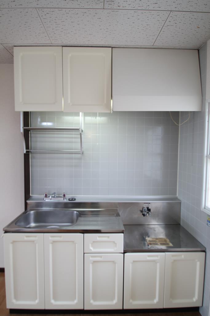 キッチン　2口コンロが置けるスペースがあります！