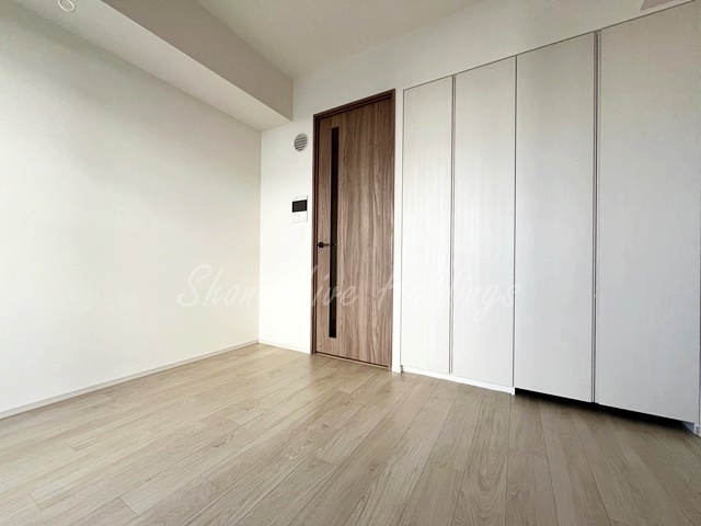 その他部屋・スペース　白基調の洋室♪