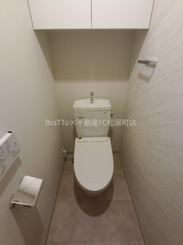 トイレ　トイレ（ウォシュレット付き）