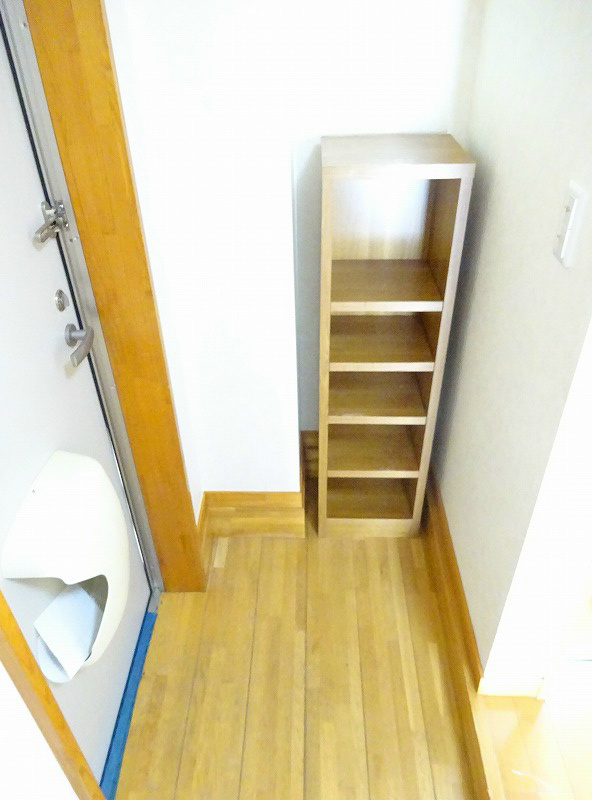 その他　靴箱　写真は101です。