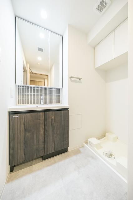 洗面設備　※写真は同タイプ住戸です。