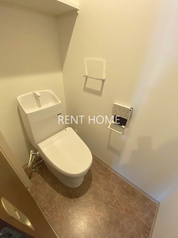 トイレ　ウォシュレット付き