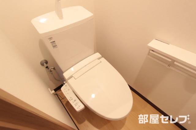 トイレ　個室トイレ