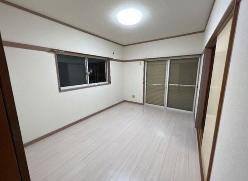 居室・リビング　図面と現状に相違がある場合には現状を優先