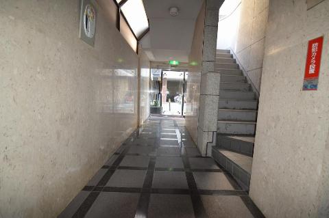 エントランス　外観写真（昼）