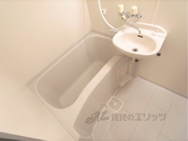 バス・シャワールーム　バス