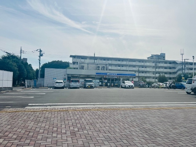 コンビニ　ローソン立川砂川町店（コンビニ）まで566m