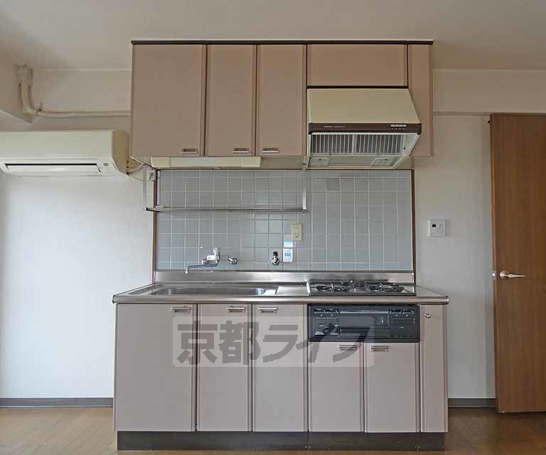 キッチン　キッチンです。