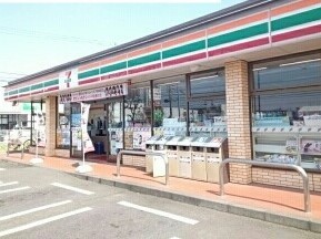 コンビニ　セブンイレブン（コンビニ）まで290m