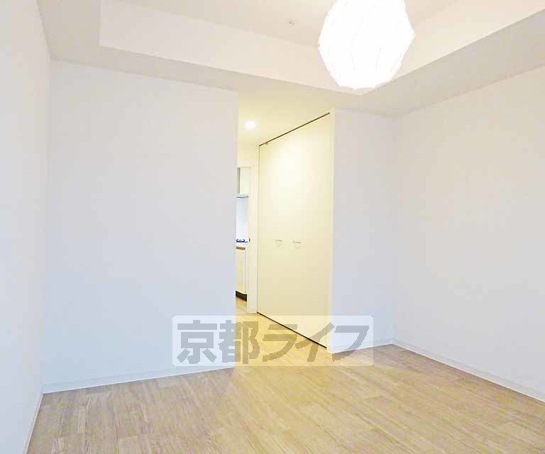 居室・リビング　広々とした室内です。