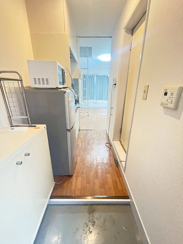 玄関　別の部屋参照