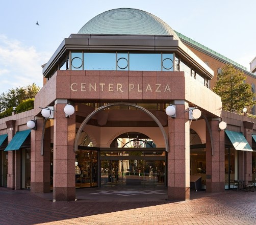 ショッピングセンター　恵比寿ガーデンプレイス センタープラザ（ショッピングセンター）まで448m