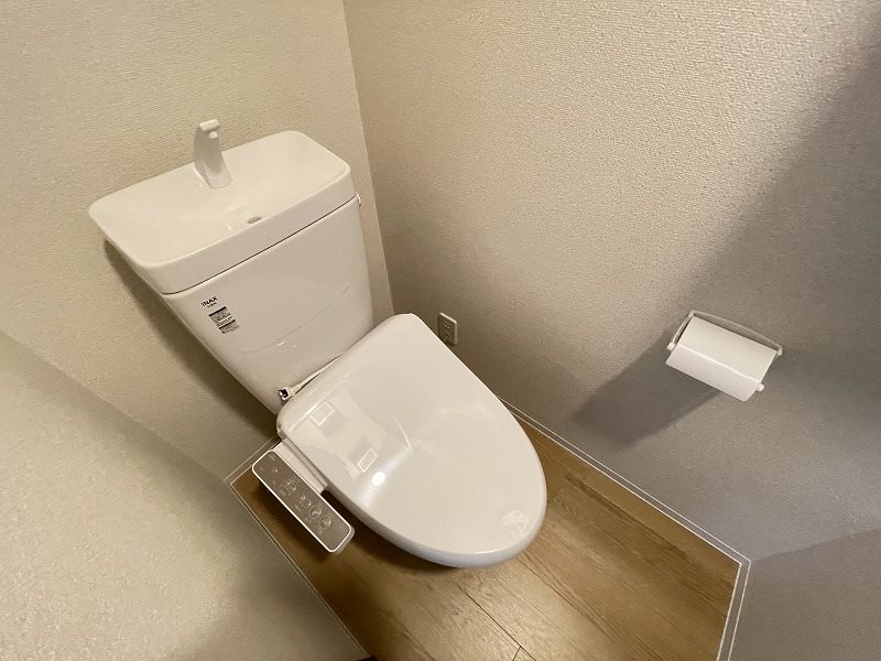 トイレ　同型モデル