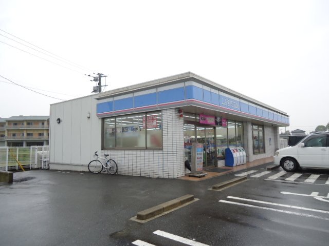 コンビニ　ローソン 鳥栖インター店（コンビニ）まで1010m