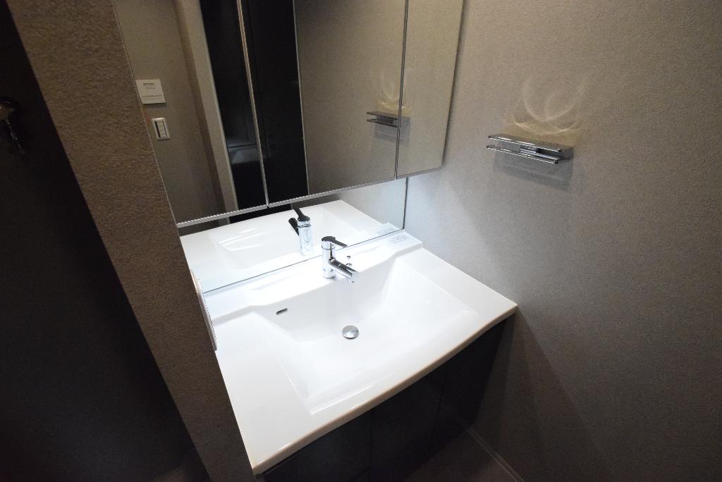 洗面設備　洗髪洗面化粧台