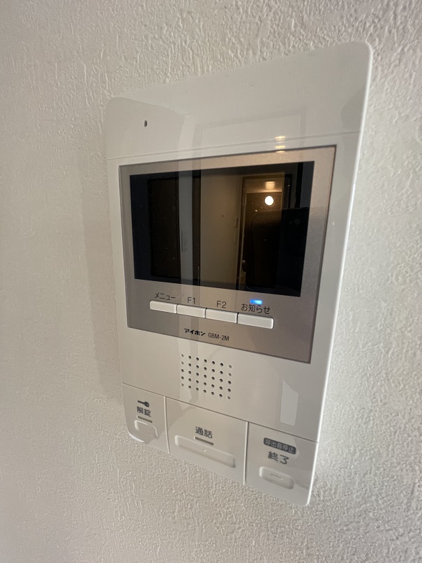セキュリティ　防犯面に配慮したＴＶモニターホン付きです！