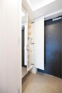 玄関　エスリード難波ザ・メゾン　玄関