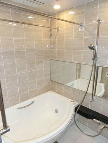 バス・シャワールーム　同物件・別2LDKタイプ室内　イメージとして