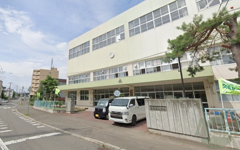 小学校　平和通小学校（小学校）まで66m