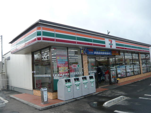 コンビニ　セブンイレブン谷井田店（コンビニ）まで126m
