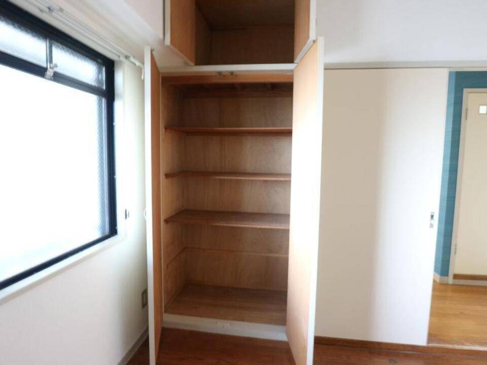 収納　押入れ
