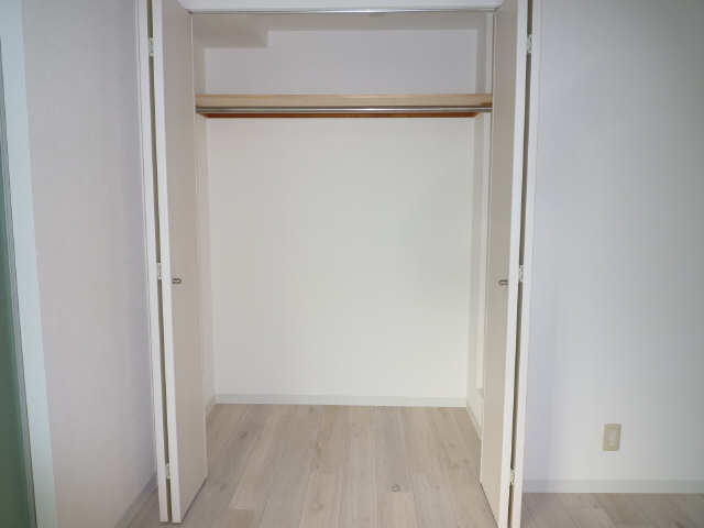 収納　洋室収納