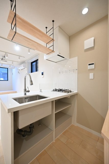 キッチン　コンパクトなキッチンで掃除もラクラク