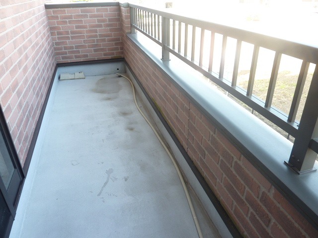 バルコニー　P1420939