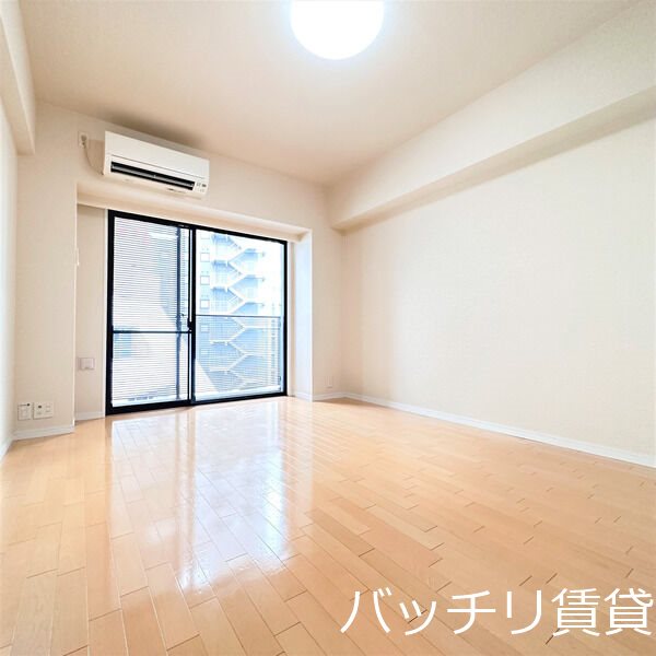 居室・リビング　同型タイプの為、現状を優先致します。