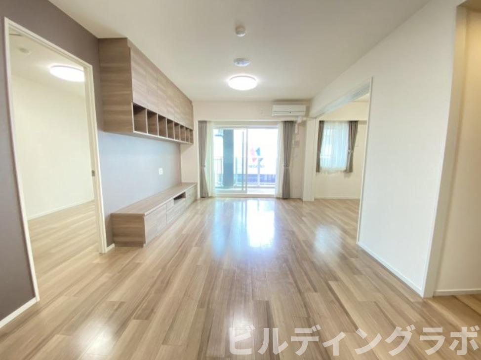 居室・リビング　別号室参考画像です。