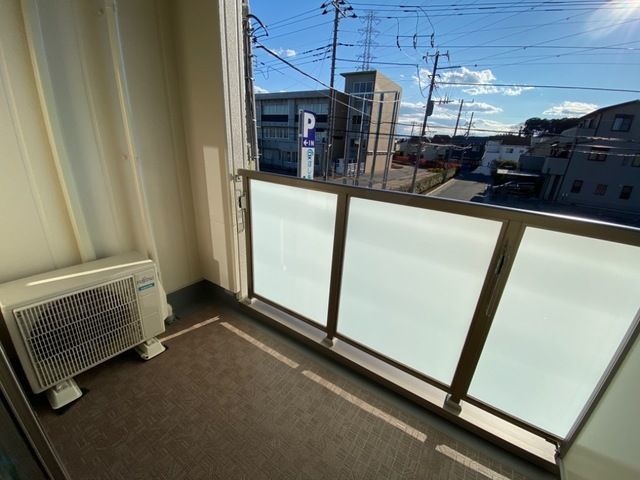 バルコニー　同施工会社・別物件の参考写真です