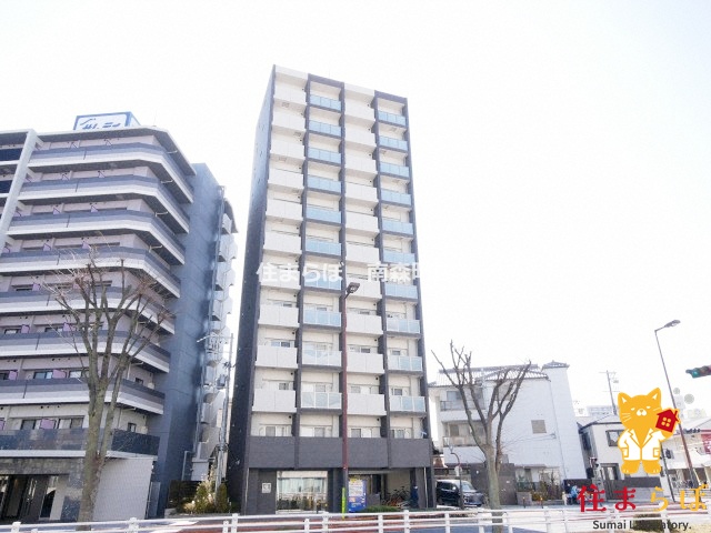 建物外観　「見ないで終わるには、惜しすぎる。」