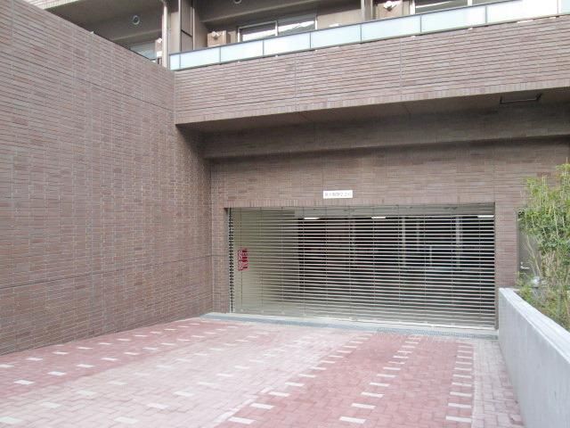 駐車場　☆地下駐車場が御座います☆