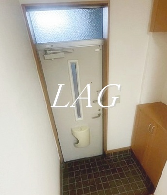 玄関　玄関です。