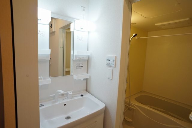 洗面設備　洗面所です