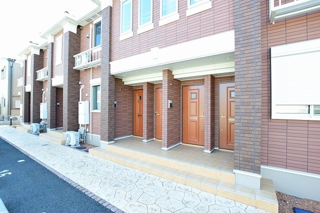 エントランス　清潔なエントランスです